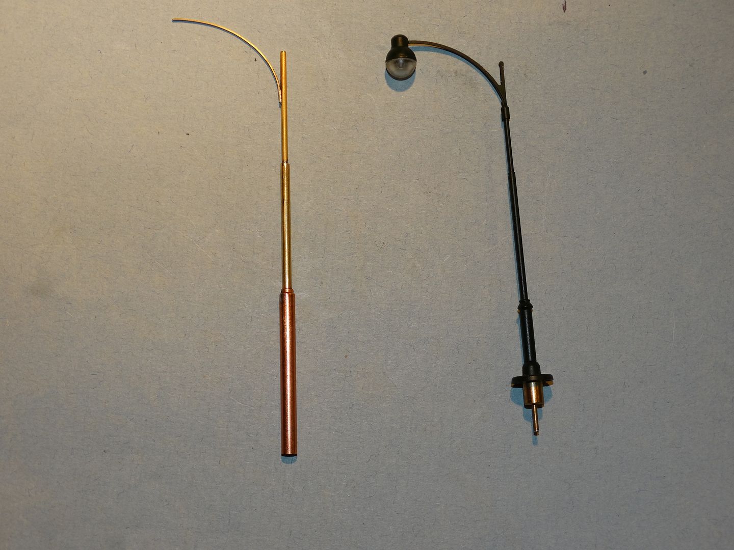 How to build inexpensive 1950 era urban street lights. Model